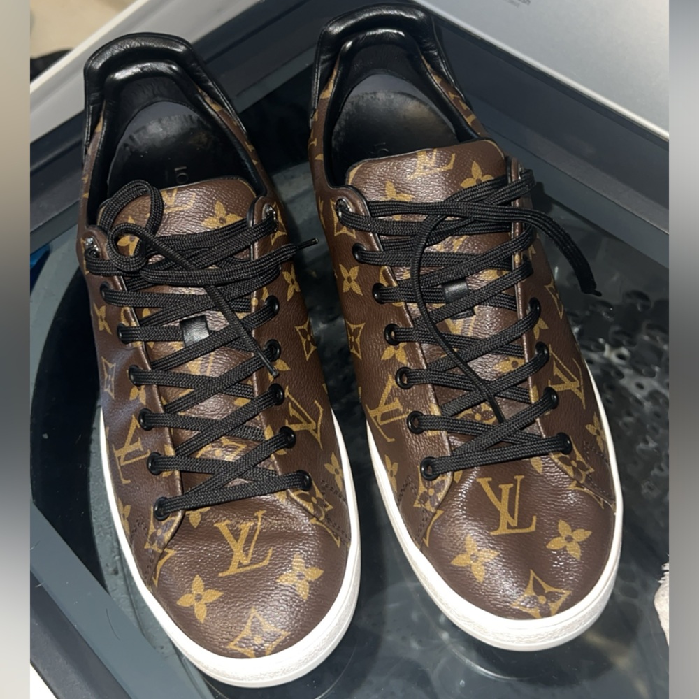 Louis Vuitton Front row Low Sneakers